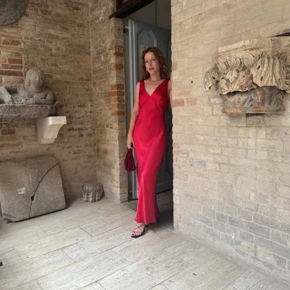 NWT Rumored Red Formal Satin Maxi Dress plunge V-neck floor length open back - Picture 3 of 10